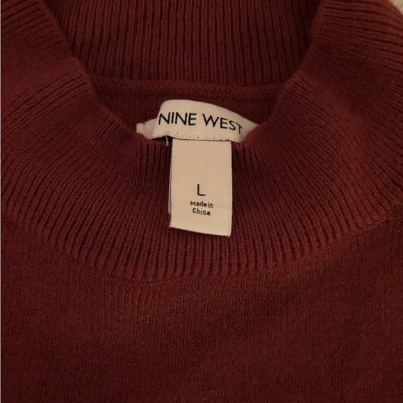 Nine West Burgundy Sleeveless Top and Skirt Set - Picture 2 of 5